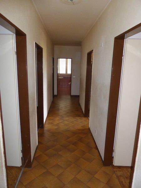 Spazioso appartamento 1.5 locali con vista panoramica a Biasca 6