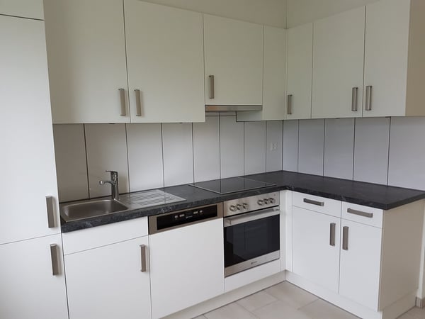 Spazioso appartamento 1.5 locali con vista panoramica a Biasca 2