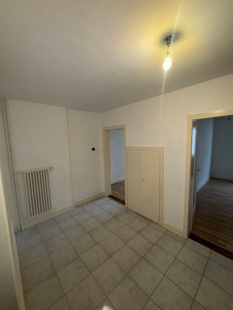 un mois de loyer offert! Appartement de 3 pièces lumineux à louer à Sainte-Croix 7