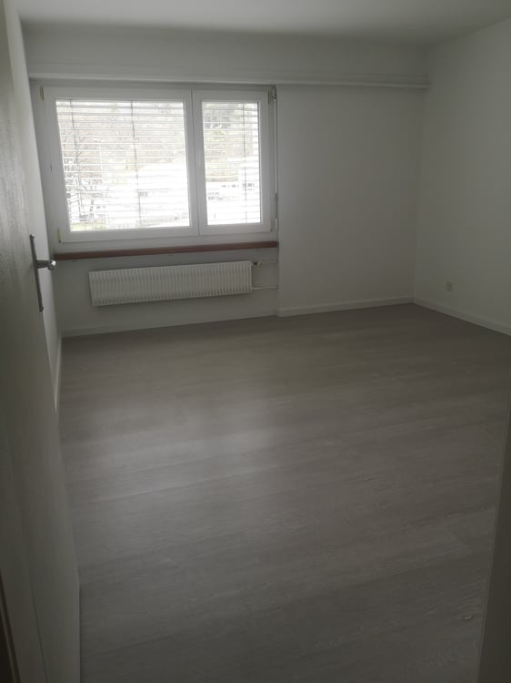 Geräumige 5.5-Zimmerwohnung mit grossem Balkon 8