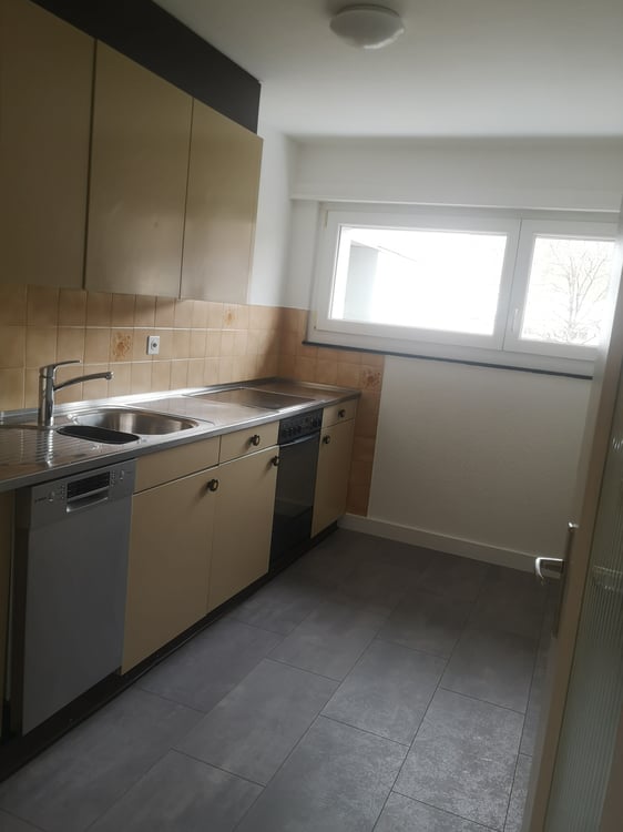 Geräumige 5.5-Zimmerwohnung mit grossem Balkon 2