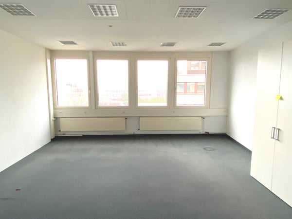 Moderne Büro- und Lagerräume in Glattbrugg - vis-a-vis Bahnhof Glattbrugg 6