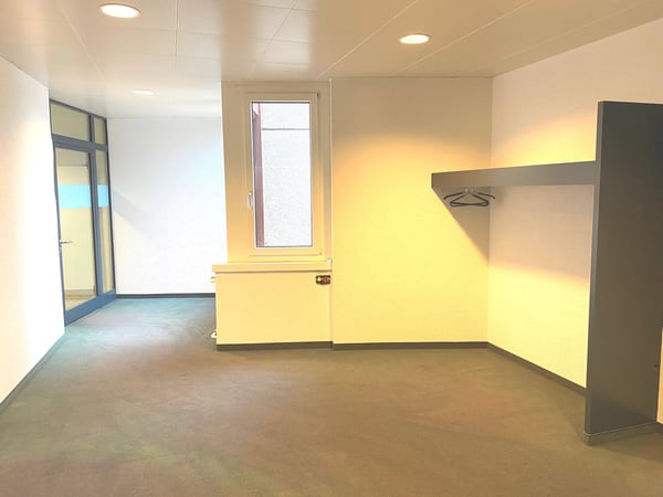 Moderne Büro- und Lagerräume in Glattbrugg - vis-a-vis Bahnhof Glattbrugg 14