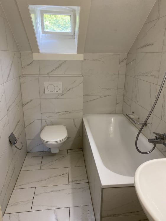 Charmantes 2-Zimmer-Wohnung mit Stadtblick in Le Locle 5
