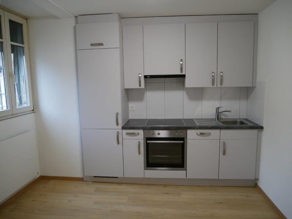 Schöne 1-Zimmer-Wohnung an sehr zentrale Lage zu vermieten 2