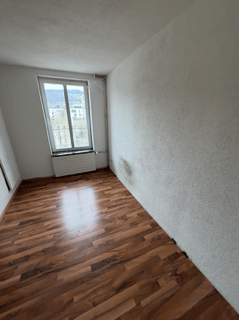 Charmante 4-Zimmer-Wohnung in ruhiger Lage von Biel 8
