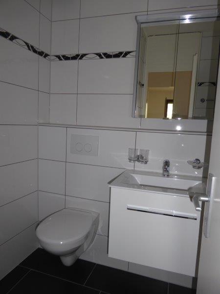 Geräumige 4-Zimmer-Wohnung mit Balkon und Garage in Sierre 13