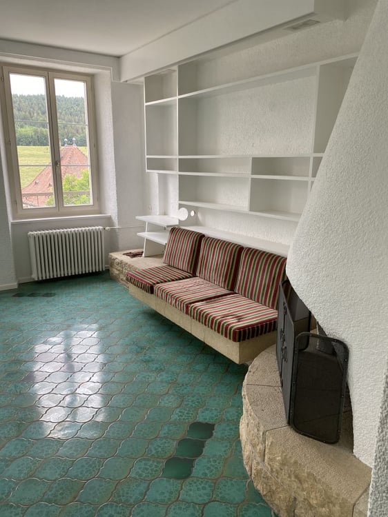Charmant appartement de 3,5 pièces avec balcon à Tramelan 3