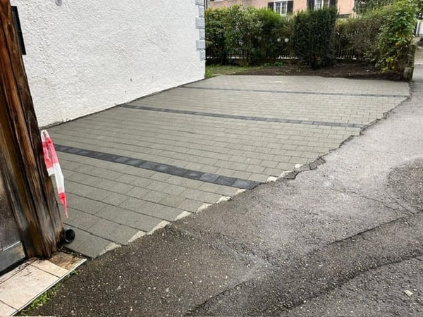 Parkplätze zu vermieten in Grüningen 3