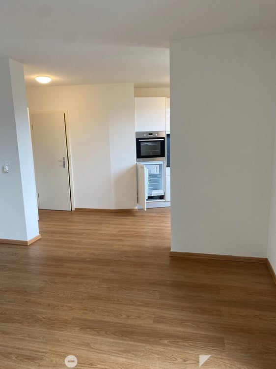 Moderne 2.5-Zimmer-Wohnung mit Balkon in Biel/Bienne – sofort verfügbar! 5