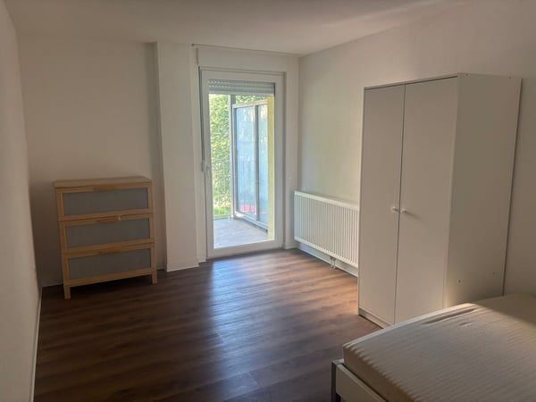 Charmant appartement meublé de 2 pièces avec balcon 4