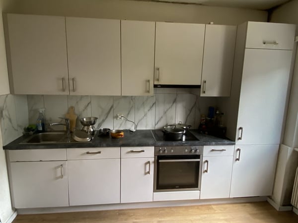 Charmant appartement de 4.5 pièces avec balcon à Sierre 3