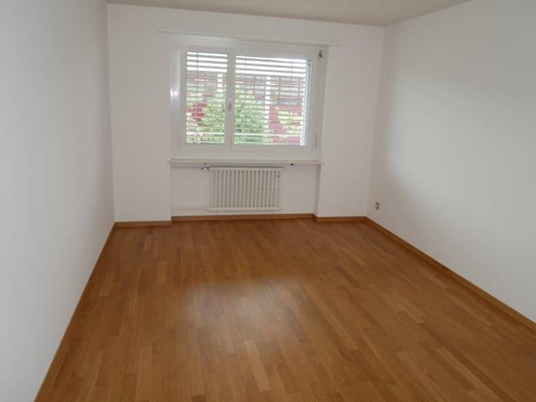 Charmante 3.5-Zimmer-Wohnung mit Balkon in Wangen b. Olten 2
