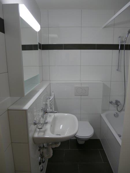 Helle 2-Zimmer-Wohnung mit Balkon an der Feldbergstrasse in Basel 9