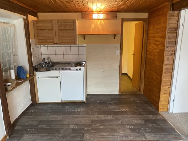 Charmante 2-Zimmer Dachwohung zu vermieten 2