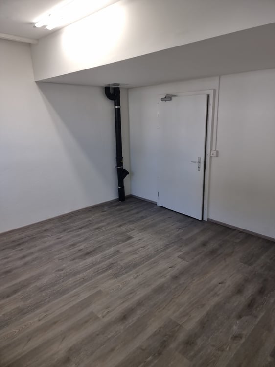 Neu renovierter Kellerraum ab sofort zu vermieten! 2