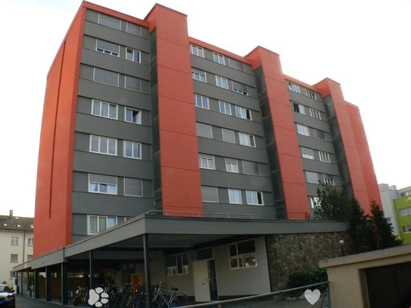 Moderne 3.5-Zimmer-Wohnung mit Balkon in Biel/Bienne 1