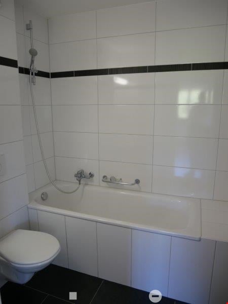 Moderne 2.5-Zimmer-Wohnung mit Balkon in Biel/Bienne 6