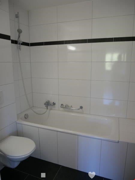 Moderne 3.5-Zimmer-Wohnung mit Balkon in Biel/Bienne 6