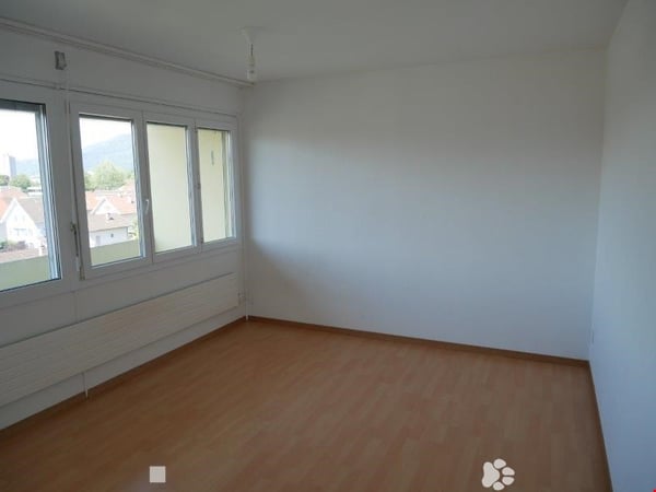 Moderne 3.5-Zimmer-Wohnung mit Balkon in Biel/Bienne 3