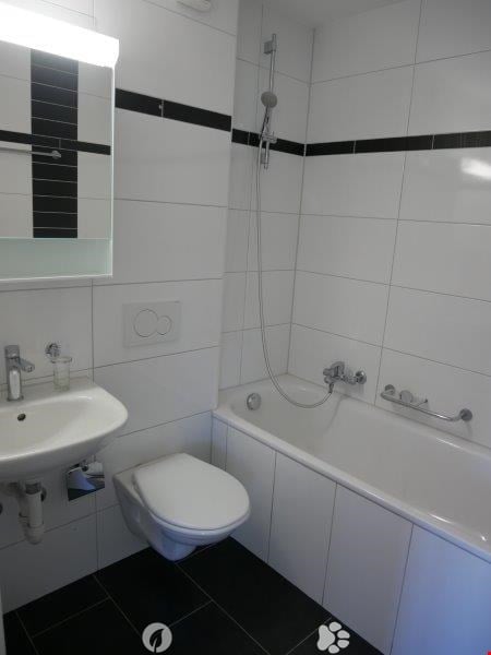 Moderne 3.5-Zimmer-Wohnung mit Balkon in Biel/Bienne 7