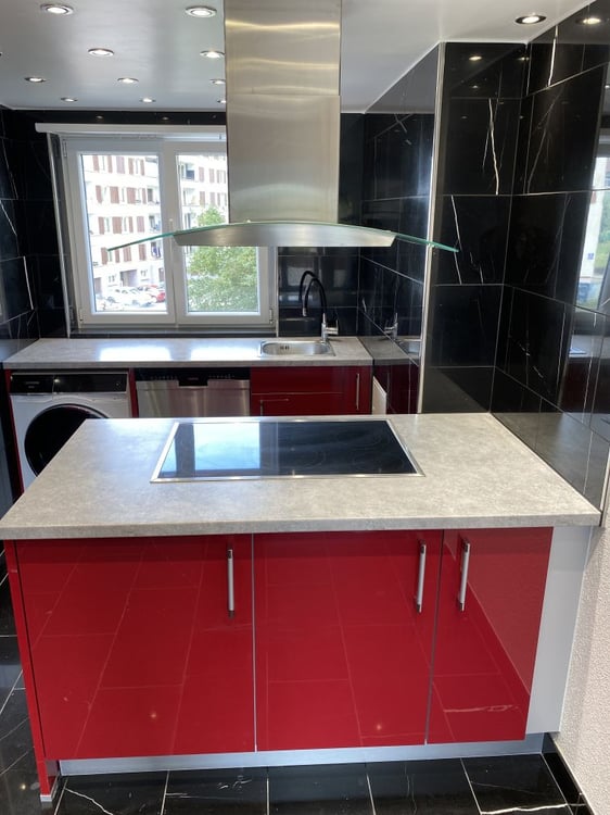 Appartement moderne de 4.5 pièces avec balcon et vue panoramique – La Chaux-de-Fonds 3