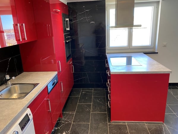 Appartement moderne de 4.5 pièces avec balcon et vue panoramique – La Chaux-de-Fonds 8