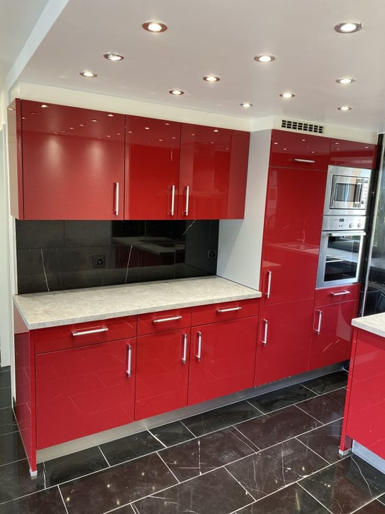 Appartement moderne de 4.5 pièces avec balcon et vue panoramique – La Chaux-de-Fonds 2