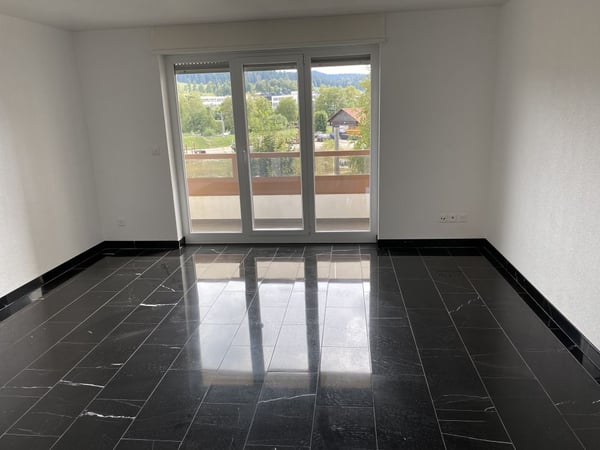 Appartement moderne de 4.5 pièces avec balcon et vue panoramique – La Chaux-de-Fonds 7