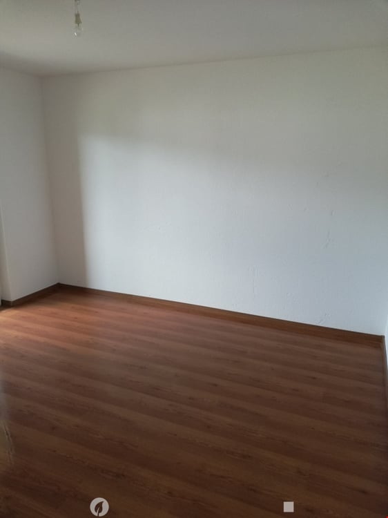 Geräumige renovierte 3.5-Zimmerwohnung mit 2 Balkonen 6