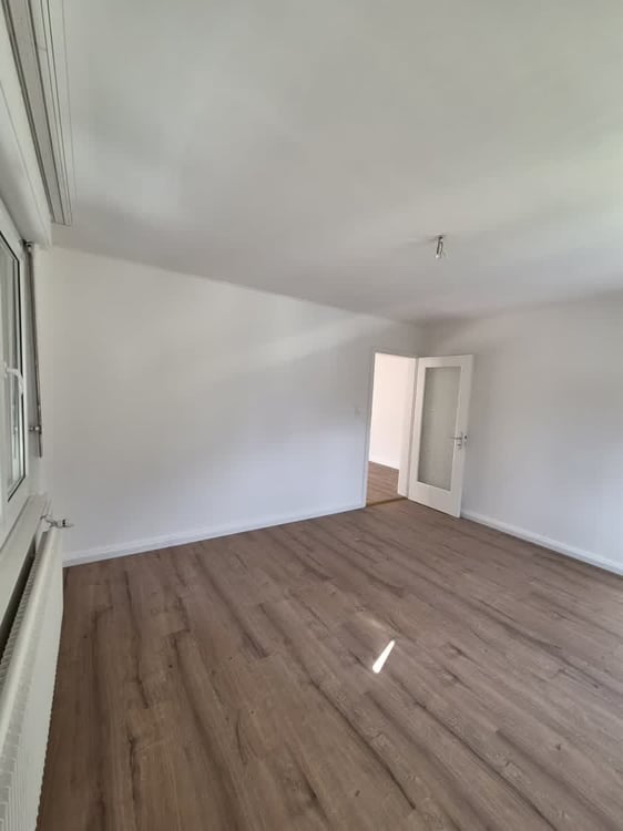 Appartement 4 pièces rénové avec balcon – La Chaux-de-Fonds 7