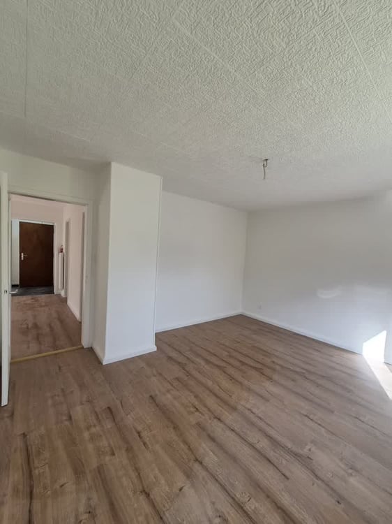 Appartement 4 pièces rénové avec balcon – La Chaux-de-Fonds 6
