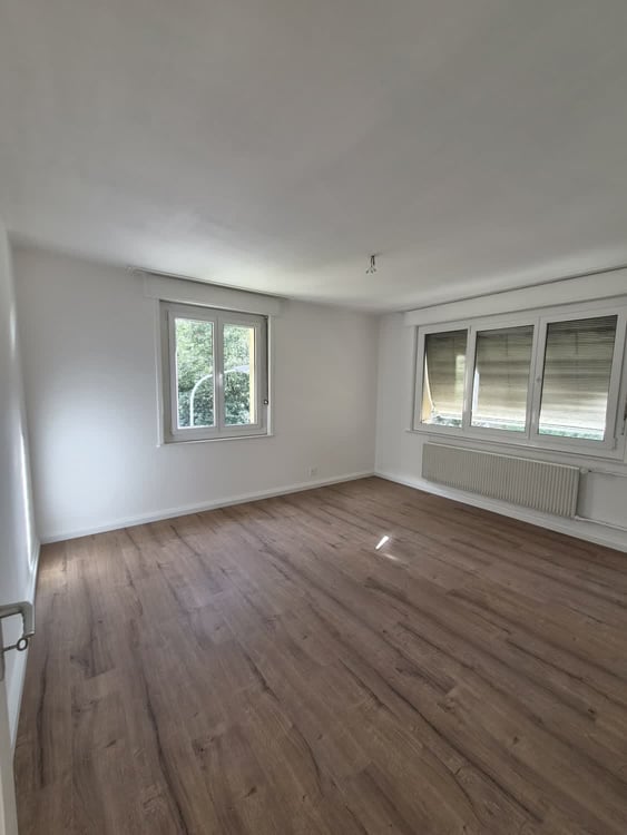 Appartement 4 pièces rénové avec balcon – La Chaux-de-Fonds 2