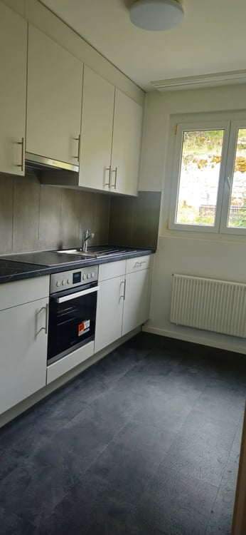Appartement 2.5 pièces rénové à La Chaux-de-Fonds – disponible immédiatement 2
