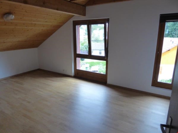 Geräumige 6-Zimmer-Wohnung mit Balkon und schöner Aussicht in Kerzers 9