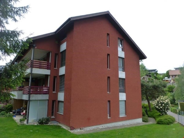 Geräumige 6-Zimmer-Wohnung mit Balkon und schöner Aussicht in Kerzers 2