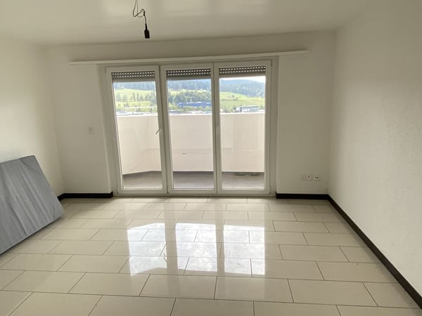 Appartement moderne de 4.5 pièces avec balcon et vue panoramique – La Chaux-de-Fonds 4