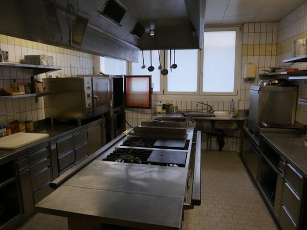 Gewerbeobjekt / Bistro & Restaurant an der Bahnhofstrasse in Seewen SZ – ab 2027 verfügbar