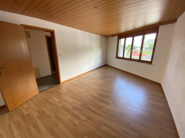 Weiträumige und angenehme 2.5-Zimmerwohnung zu vermieten 8