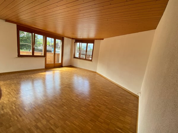 Weiträumige und angenehme 2.5-Zimmerwohnung zu vermieten 6
