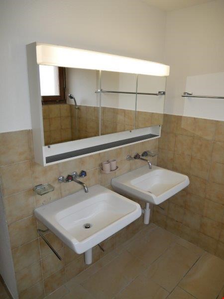 wunderschöne, helle, 4.5 Zimmerwohnung in schöner Umgebung 7