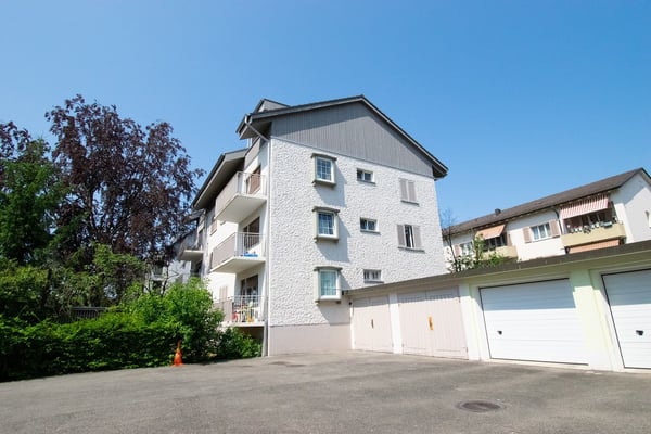 Moderne Studio-Wohnung in Opfikon 2