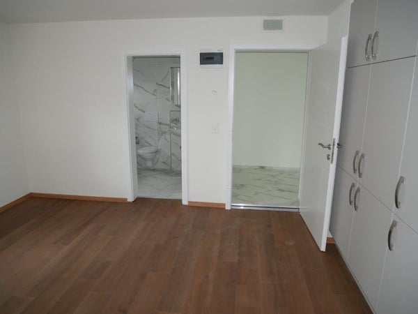 Moderne Studio-Wohnung in Opfikon 5