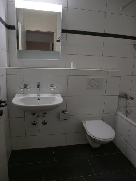 Helle 2.5-Zimmer-Wohnung mit Balkon und Lift in Basel 8