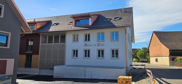 Tolle 3 1/2-Zimmerwohnung im umgebauten Altbau mit 2 Balkonen 1