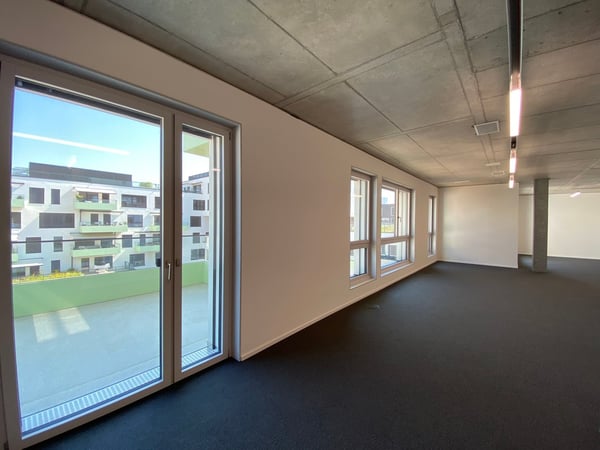 Ihr neues Büro mit eigenem Balkon im Wright-Place Glattpark. 3