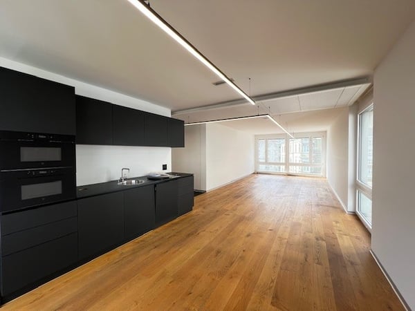Bezugsbereite moderne Büroräume am Kreuzplatz - mit Parkplätzen 6