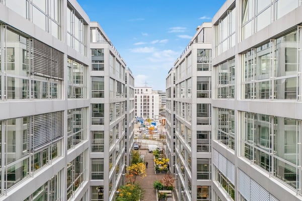 Gekühlte und neue Büroflächen mit Parkplätzen 6