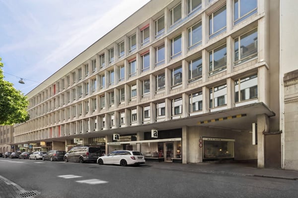 Neu sanierte und repräsentative Geschäftsflächen mitten in Zürich 1
