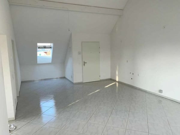 Qualitativ hochwertiger Hobby-/ Büro- oder Bastelraum (top belichtet) 4